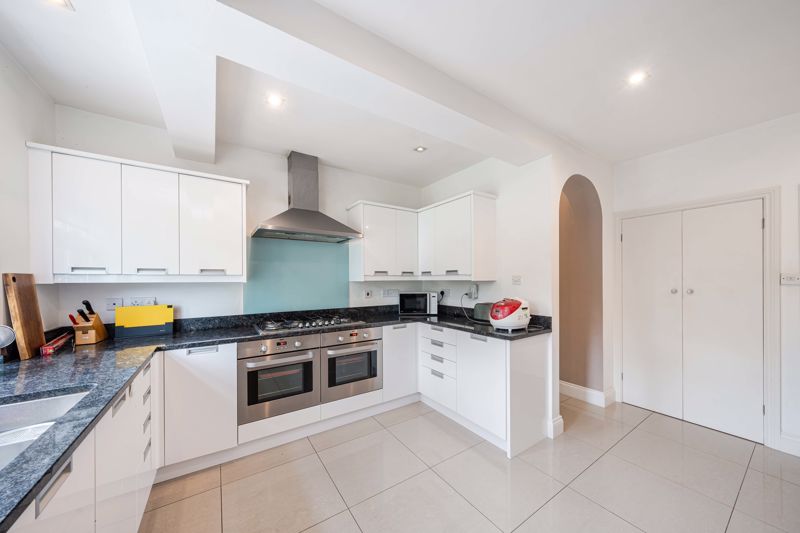 Kitchen- click for photo gallery